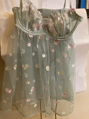 Caro Lace Night Dress Set Size 14 Truffle (Green Floral) New with Tags . - Image 1 of 4