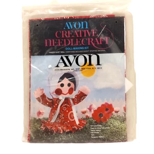 Avon Creative Needlecraft Calico Kate Puppenset rot Bandana Kleid UNBENUTZT Prärie - Bild 1 von 3