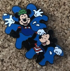 Disney Mickey Mouse Ferdie & Mortie Swimming Star Spangled Event Map Pin - Bild 1 von 1
