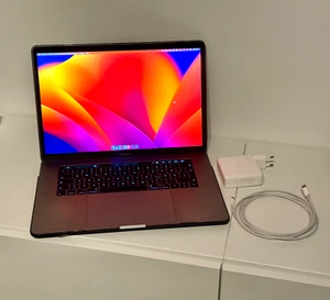 Apple MacBook Pro 15" (2017) | i7 2.9 GHz | 16GB RAM | 500GB SSD | Top Zustand - Bild 1 von 9