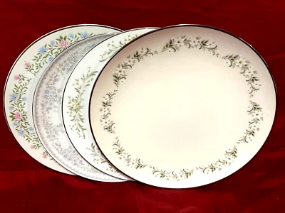 Platos de cena vintage florales de China desajustados (juego de 4) Foto 1 de 2