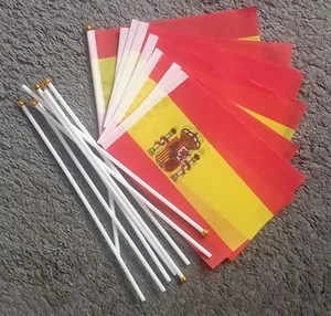 9x Spanien Flaggen mit Stab - Bild 1 von 1