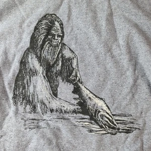 Felpa con cappuccio RepYourWater Squatch And Release 2.0 - cotone riciclato Small S - SPEDIZIONE GRATUITA - Foto 1 di 8