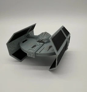 Figura de acción réplica de caza Darth Vader TIE de 2,5 pulgadas Star Wars Mission Fleet - Imagen 1 de 8