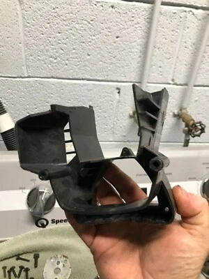 32cc MODELO # 316.791880 Craftsman Recortadora de Cuerdas WEEDWACKER Soporte Cubierta Foto 1 de 4