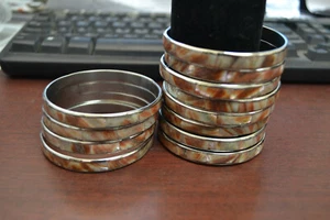 12 PCS RED ABALONE SHELL STAINLESS STEEL BANGLE BRACELET 1/4" - Picture 1 of 3