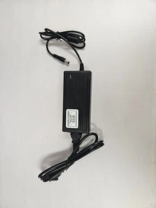 Alimentatore per Homestead, Off Grid Pro o The Brute Milkers - Foto 1 di 8
