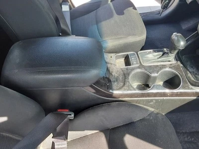 (LID ARMREST ONLY) Console Front Floor Leather Armrest Fits 14-15 SORENTO 301602 - Imagem 1 de 4