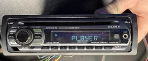 Reproductor de CD SONY CDX-GT310 con enchufe de cableado y entrada auxiliar funciona ✅✅ - Imagen 1 de 7