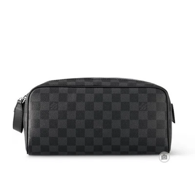 Louis Vuitton Men's Dop Kit Damier N40127 112640393 - Image 1 of 4