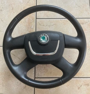 Volante original Skoda 4 radios 3T0419091G E74 61944000B negro - Imagen 1 de 19