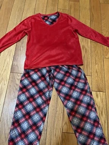 Croft And Barrow  Pajama Set Christmas Red Faux Fur And Plaid Size XL - Picture 1 of 3