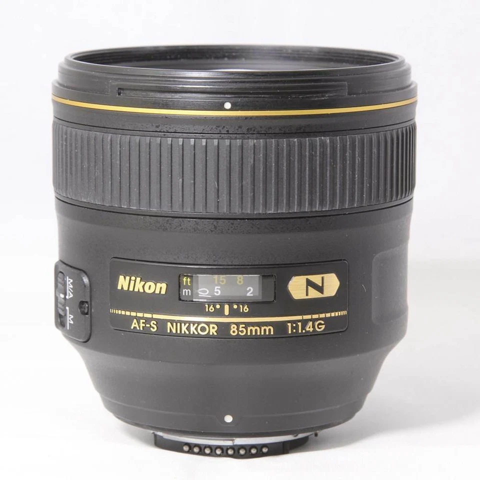 Nikon AF-S 85mm f/1.4 G lens   - Image 1 of 3