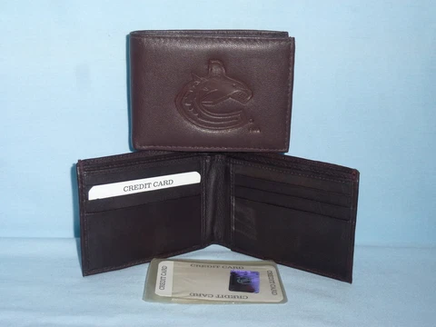 VANCOUVER CANUCKS   Leather BiFold Wallet   NEW   dkbr 3s z Cover