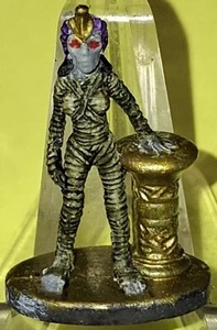 Figura de metal vintage Grenidier Models Dragon Lords 25 mm momia hembra MM53 - Imagen 1 de 4