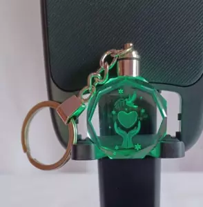 Llavero de cristal manos amorosas con luz LED para mujer caja de regalo - Imagen 1 de 7