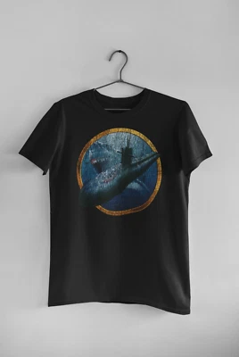 Camiseta Shark Submarine Estilo Vintage Buceo Azul Marino Envejecido Foto 1 de 4