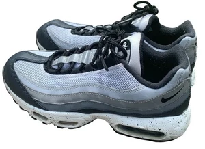 Nike ID Air Max 95 Damen 7,5 Schwarz Grau Konfetti - Bild 1 von 10