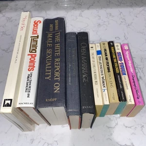 Lot of 11 vintage HB and PB: Sex Erotica Marriage Love Science and Fiction EUC - Bild 1 von 12