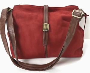 Borsa a tracolla VERA PELLE in pelle italiana rossa scamosciata slouch tracolla - Foto 1 di 24