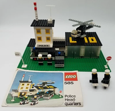 VTG Lego City Set #585 Police Headquarters / Station! From 1976 Complete READ - Image 1 of 4
