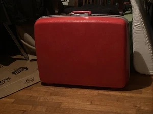 Samsonite Silhouette Red MINT 50s-60s No Scratches,corners Are Perfect - Picture 1 of 24