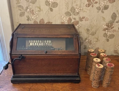 Antiguo órgano de rodillo de concierto 1919 con 8 rollos Cob Foto 1 de 4