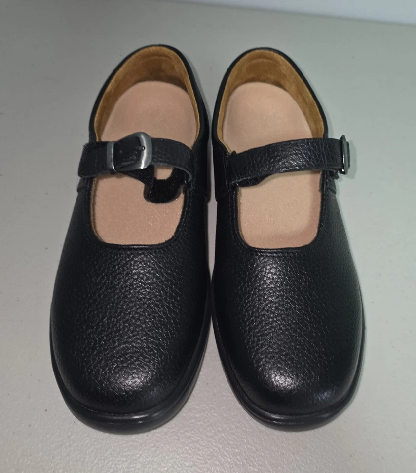 Dr. Comfort 4410 Merry Jane Buckle Womens Diabetic Walking Leather Shoes Size 9w