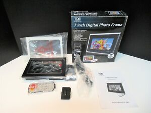 TDE SYSTEMS 7 INCH DIGITAL PHOTO FRAME NEW IN THE BOX WITH INSTRUCITONS !!!!!!!!