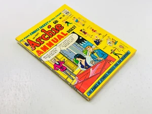 Vintage Archie Annual Digest Fawcett 1976 No. 28 Digest Pocket Comic Book - Picture 1 of 4