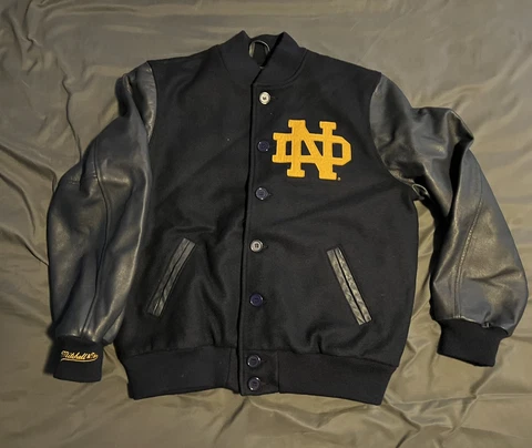 100% Authentic 1973 Notre Dame Mitchell Ness Varsity Letterman Jacket 40 M RARE Cover