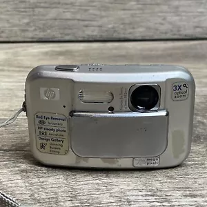 HP PhotoSmart FCLSD-0703 Silver Color LCD 7.2MP 3x Optical Zoom Digital Camera - Picture 1 of 5