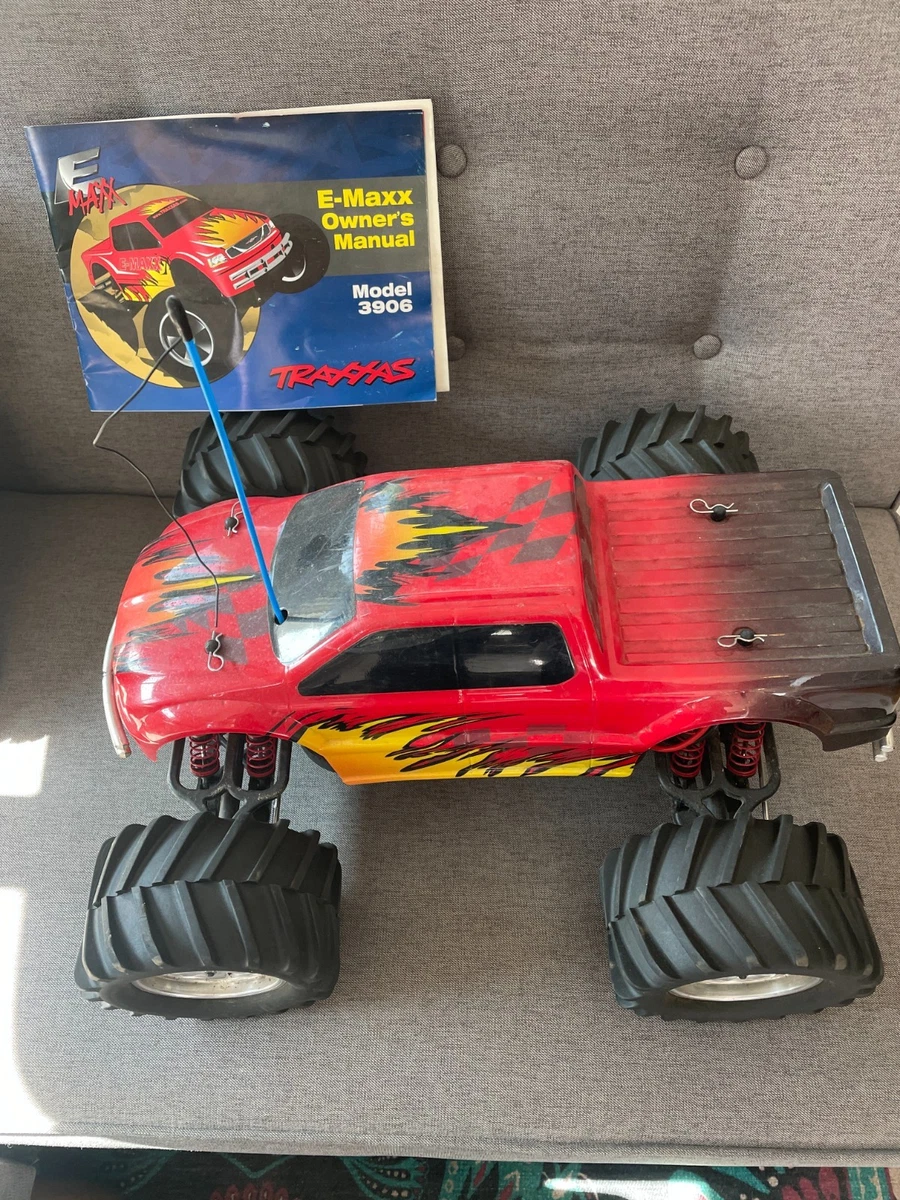 トラクサス E-MAXX USA-1 仕様 京商 中華 モーター トラクサス E-MAXX