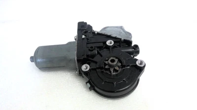 FRONT RIGHT DOOR WINDOW MOTOR 85710-48070 OEM 2010-2015 LEXUS RX350 RX450H - Image 1 of 4