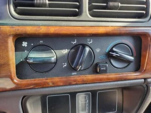 Control de calefacción de aire acondicionado (control manual)(desde 11/11/92) Jeep Grand Cherokee 1993-1996 - Imagen 1 de 5
