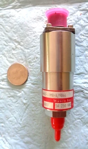 Wasco Pressure Switch P400-15M8-X/9866 6000 psig Max 5A 45 PSIG Incr 250VAC - Picture 1 of 3