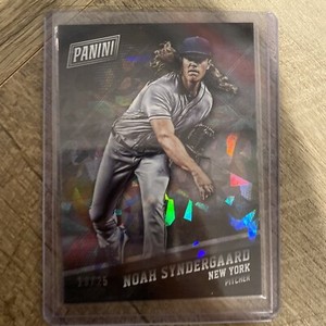 2017 Panini Black Friday Cracked Ice Noah Syndergaard #/25