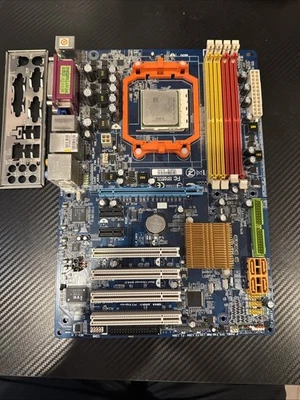 Am Athlon 64 X2 y Gigabyte GA-M61P-S3 SIN PROBAR Foto 1 de 3