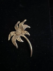 Vintage Crown Trifari Goldtone Long Stem Flower Brooch Pin 3" - Bild 1 von 6
