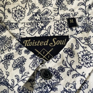 Men’s Twisted Soul blue/white floral short sleeved shirt size M - Picture 1 of 4