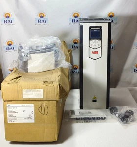 NUOVO | ABB ACS880-01-077A-5 | 45KW / 60HP 380-500V 77A TRASMISSIONE A FREQUENZA VARIABILE - Foto 1 di 14