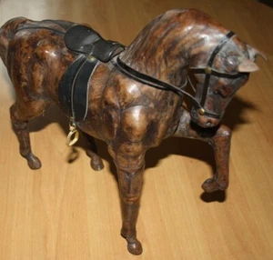 Deko Pferdefigur Leder Made in Indien - Bild 1 von 2