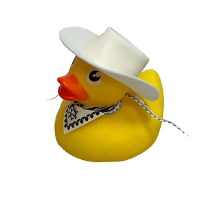 Sombrero de Vaquero Blanco y Bandana Patos de Goma 2" Pulgadas Vinilo Goma Pato - Imagen 1 de 4