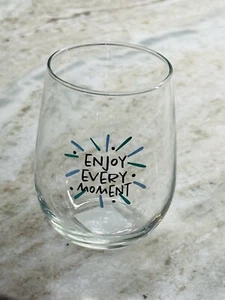 “Enjoy Every Moment ”. 16.8 oz Inspirational Seamless Bear/Wine Glass - Picture 1 of 8
