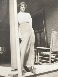 1910s? Pretty Petite Slender Tall Woman Lady on House Porch Original Photo P15L5 - Picture 1 of 14