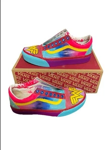 Vans Women Multicolor Wonderwoman Logo Sneaker Shoes Lace Up Low Top Round Toe - Picture 1 of 7