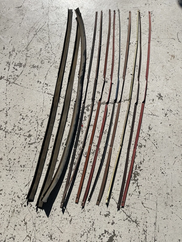 Juego de sellos de retención de capó trasero AMC AMX Javelin 1968-74 Foto 1 de 1