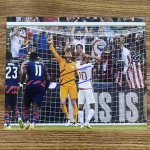 Matt Turner foto autografata 8x10 USMNT Stati Uniti uomini calcio USA - Foto 1 di 2