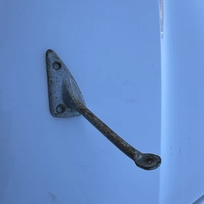 Soporte de brazo de espejo retrovisor exterior 1960 1961 fundición corta Chevy Truck GMC conductor izquierdo Foto 1 de 4