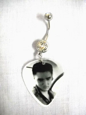 RARE RUGGED 1956 ELVIS PRESLEY B & W IN CAR GUITAR PICK 14g CLEAR CZ BELLY RING - Image 1 of 2